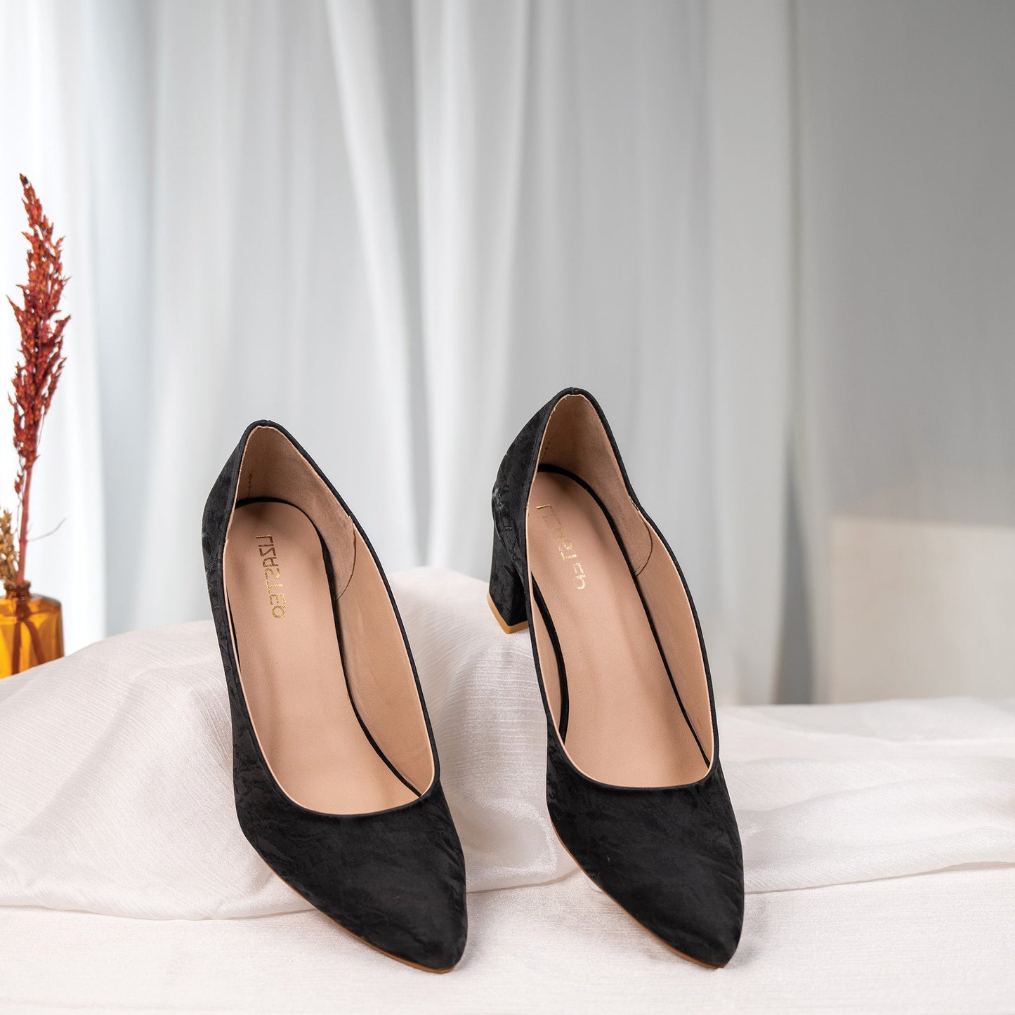 Nudia black