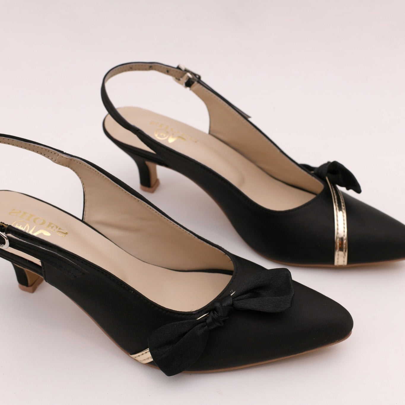 61-05s sligback pumps