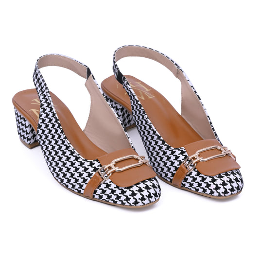 printed pumps